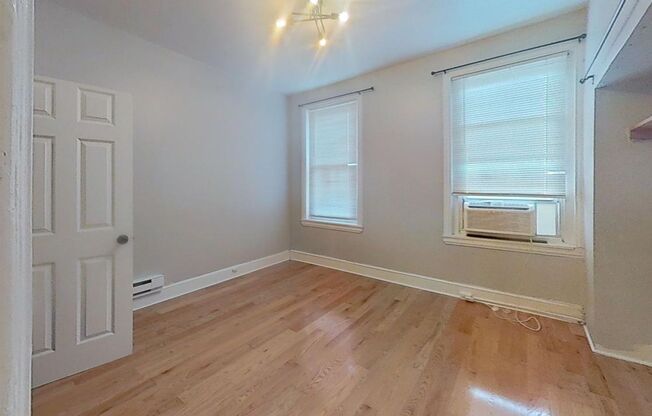 3 beds, 1 bath, 1,148 sqft, $1,300, Unit 4856 Merion Ave