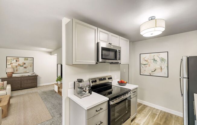 2 beds, 1 bath, 900 sqft, $2,150, Unit Apt. 101