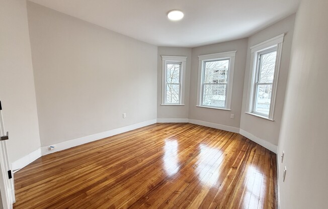 36 RAVEN ST