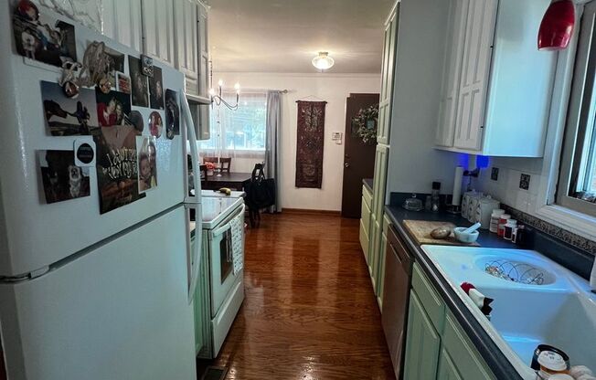 3 beds, 2 baths, $1,795