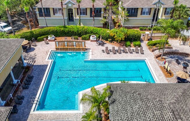 Beautiful 2BR Condo in Desirable Courtney Palms