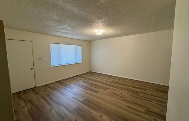 2 beds, 1 bath, $1,450, Unit 333 Park Ave # 17