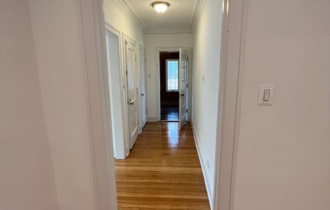 3 beds, 1 bath, 2,000 sqft, $3,795, Unit 1123 - 2