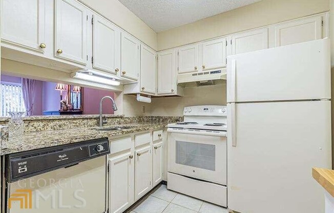 300 JOHNSON FRY RD NE