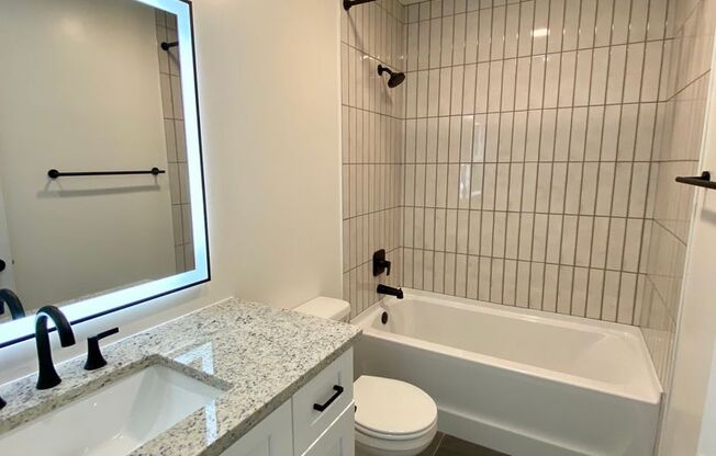 1 bed, 1 bath, 560 sqft, $1,610, Unit 010