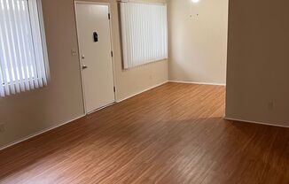 2 beds, 1 bath, 775 sqft, $2,300, Unit Unit 5