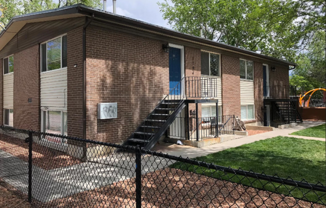 1784 W 400 N - 4 PLEX