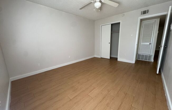 2 beds, 1 bath, 900 sqft, $1,145, Unit ELP2202-232