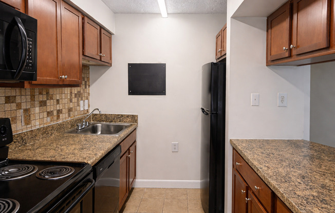 2 beds, 1 bath, 760 sqft, $1,575, Unit 1-1503