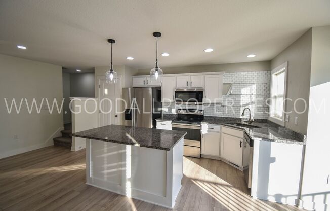 2 beds, 2.5 baths, $1,795