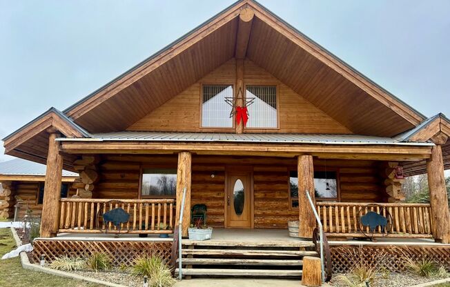 Enchanting Log Home for Lease