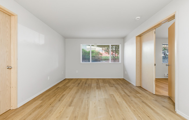 2 beds, 1 bath, 850 sqft, $2,350, Unit 104