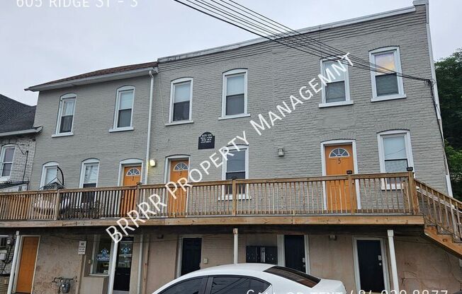 605 RDG ST