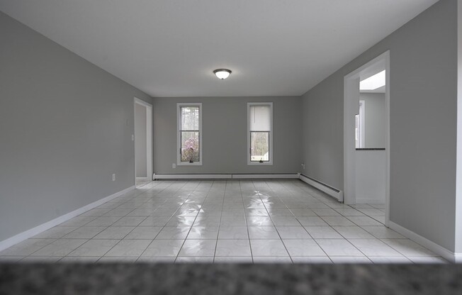 4 STERLING LN