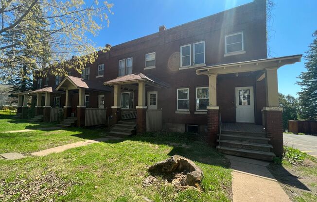 4 beds, 1 bath, $1,775, Unit 1732 E 5th Street