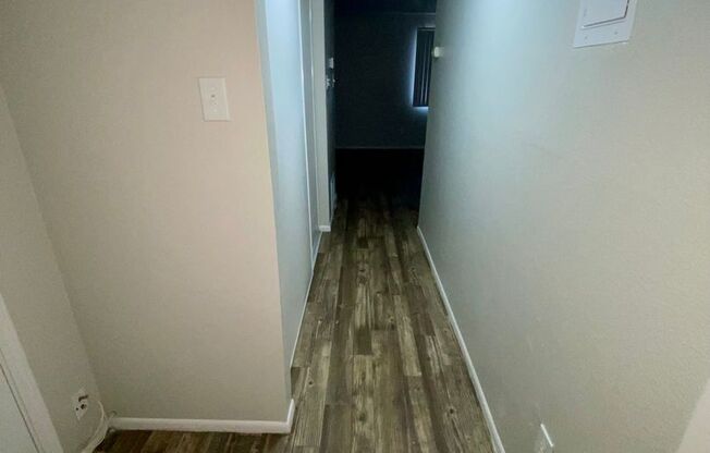 Studio, 1 bath, 445 sqft, $794, Unit 169