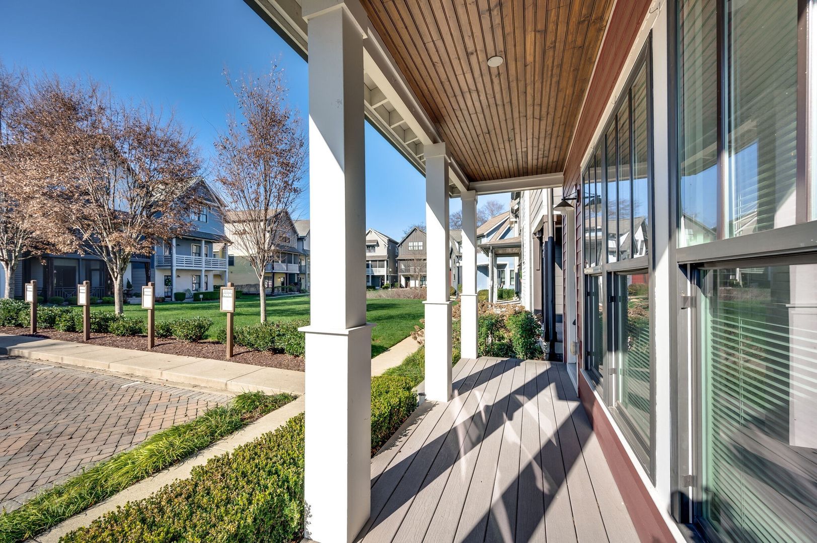 Great 3BE/2.5BA cottage home in popular Richland Station!