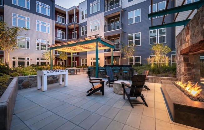 Outdoor courtyard with fire pit at Cameron Square, Alexandria, Virginia