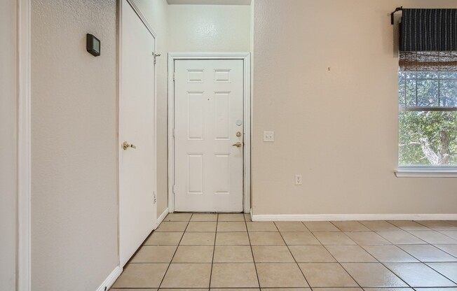 1200 PEREZ ST
