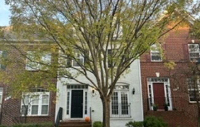 Beautiful 3 BR, 2 FB+2HB townhouse in King Farm area. 2 car garage