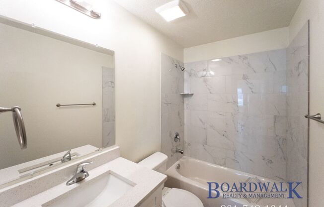 3 beds, 1 bath, 1,250 sqft, $1,375, Unit 328 E Main St #8