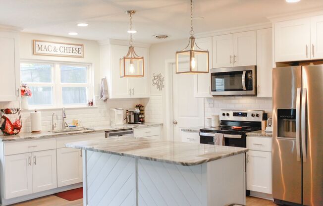 Stylish 3-Bed Brick Home in Central VB!