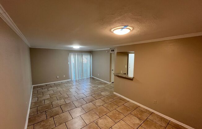 2 beds, 1.5 baths, 1,018 sqft, $1,525, Unit 1055