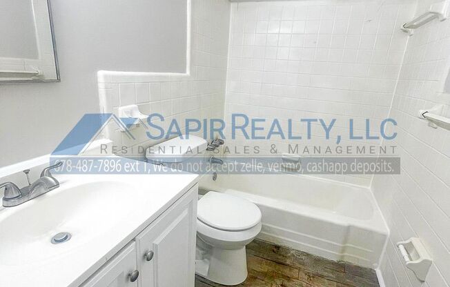 2 beds, 1 bath, 760 sqft, $1,175, Unit 2