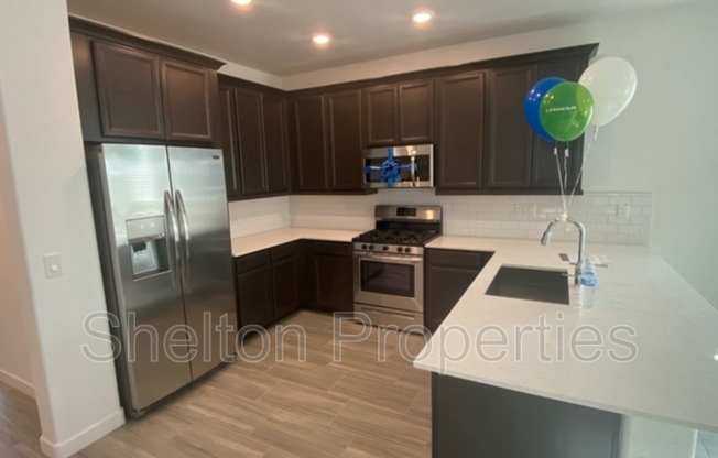 14611 W CHARTER OAK RD