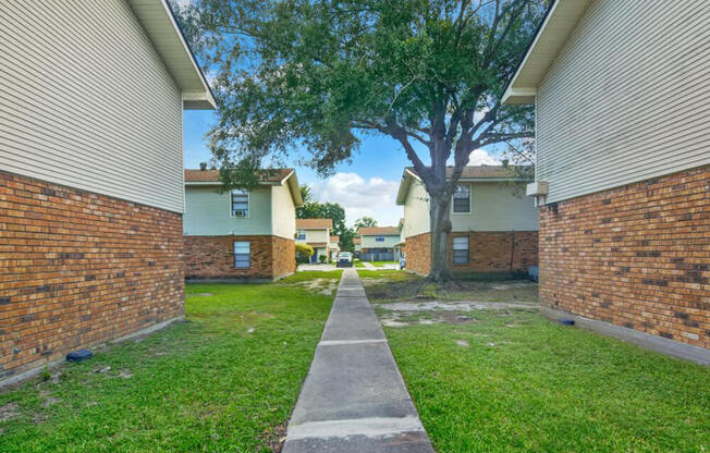 Dove Creek apartments in Baton Rouge LA