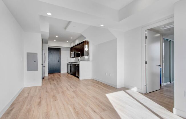 1 bed, 1 bath, 621 sqft, $3,150, Unit 503