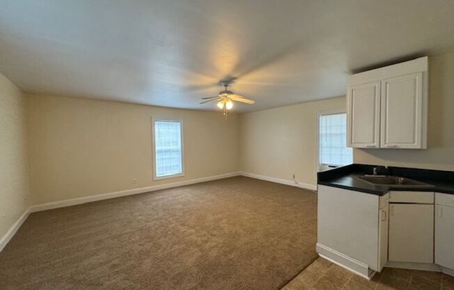 4 beds, 2.5 baths, $3,500, Unit 1