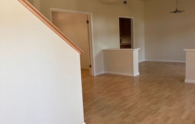 Spacious 4 Bedroom Townhome in Stonegate-$500 OFF JULY & AUGUST RENT