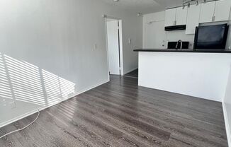 1 bed, 1 bath, $1,692, Unit 12