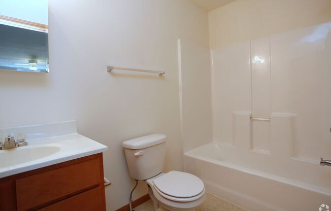 2 beds, 2 baths, 1,084 sqft, $1,300, Unit Apt 69