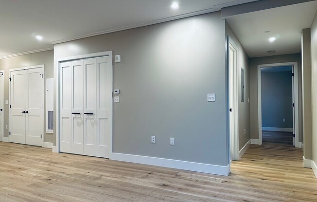 1 bed, 1 bath, 715 sqft, $3,300, Unit 201