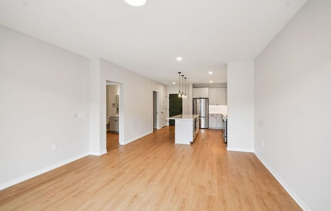 1 bed, 1 bath, 1,031 sqft, $3,045, Unit 310