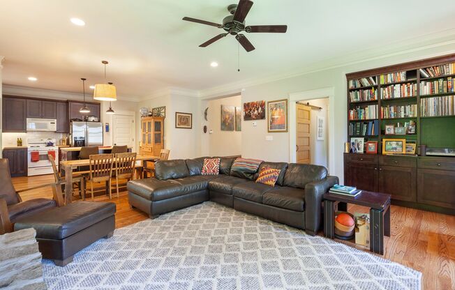 Beautiful 4/4 Plus Office, 4 Blocks From EAV w/ Awesome Fenced in Backyard!