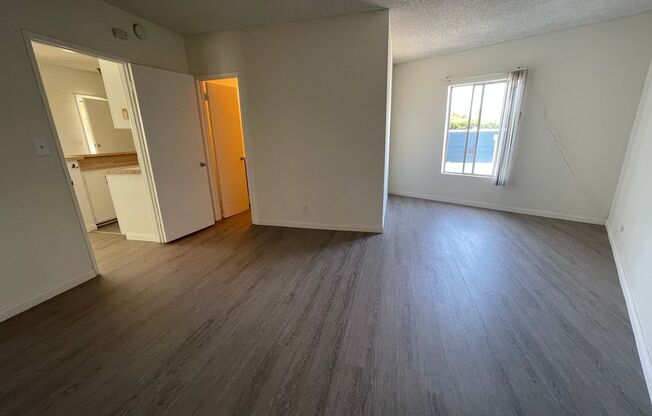 1 bed, 1 bath, 987 sqft, $2,095