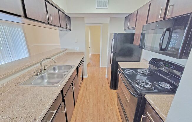 2 beds, 2 baths, 1,002 sqft, $1,731