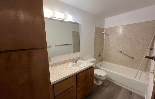 1 bed, 1 bath, $1,450, Unit C4