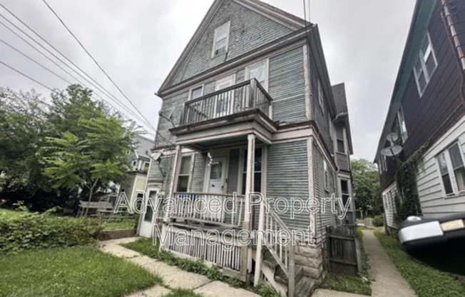 3225 27 W MCKINLEY BLVD