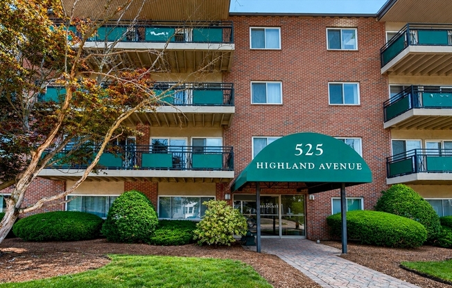 2 beds, 1 bath, 800 sqft, $2,495, Unit 41