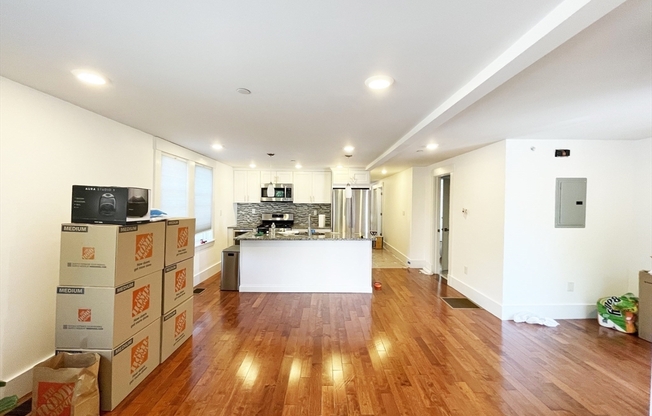 2 AUBURN AVE