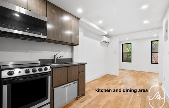 738 E 6 ST