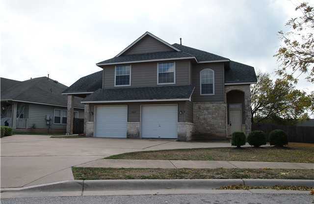 Nice Duplex in Round Rock