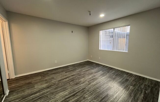 1 bed, 1 bath, 700 sqft, $1,998, Unit 107