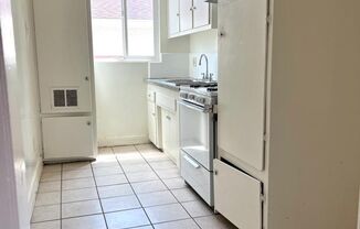 Studio, 1 bath, 350 sqft, $1,500, Unit 1