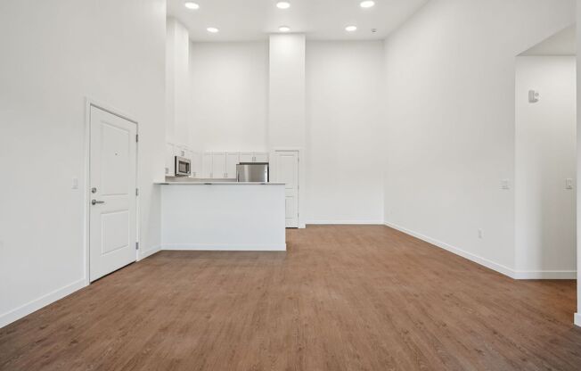 3 beds, 2 baths, 1,329 sqft, $2,199, Unit 67