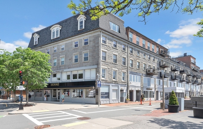 33 COMMERCIAL WHARF